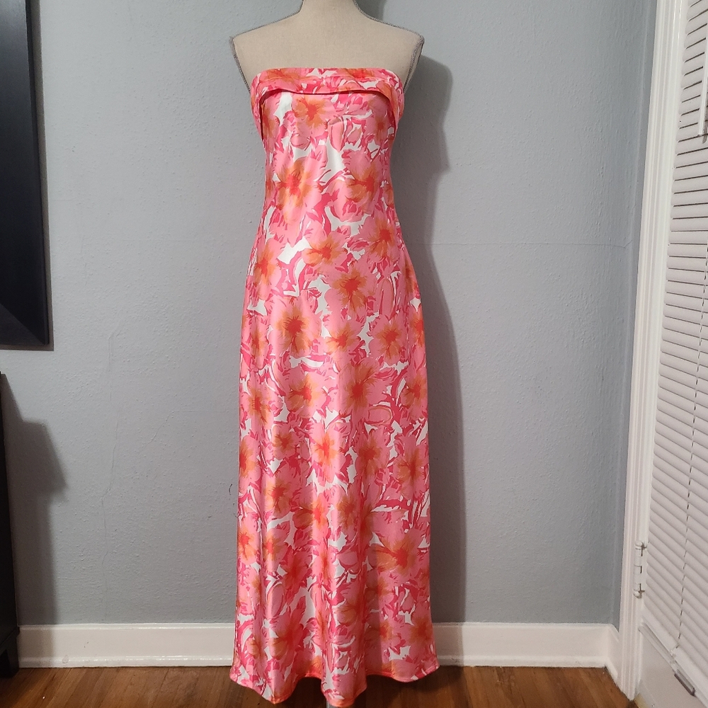 Fortunate One Wandering Eyes Maxi Dress Pink NWT Size Large